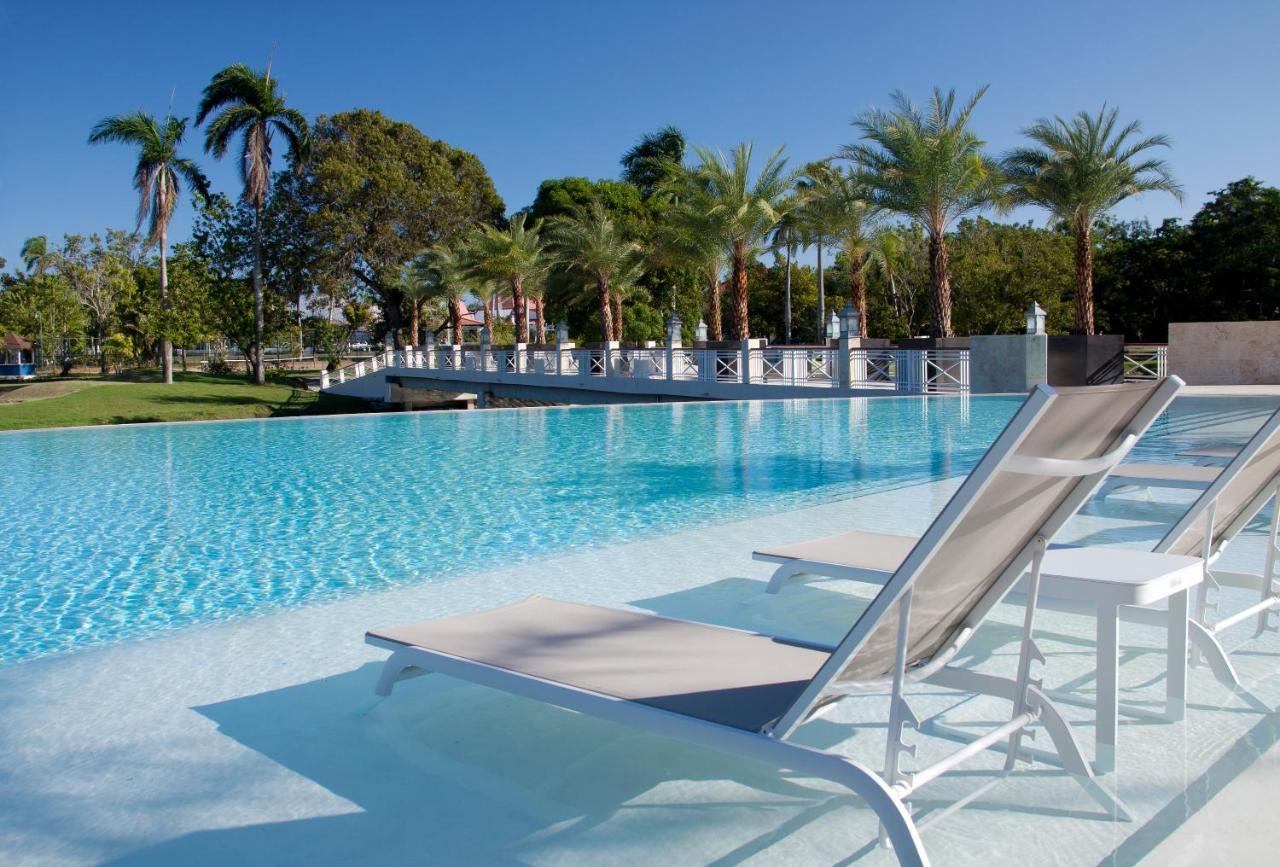 VH Atmosphere Adults Only & Beach Club 4*