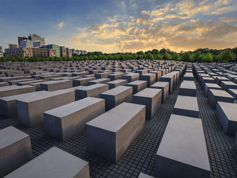 Мемориал жертвам Холокоста